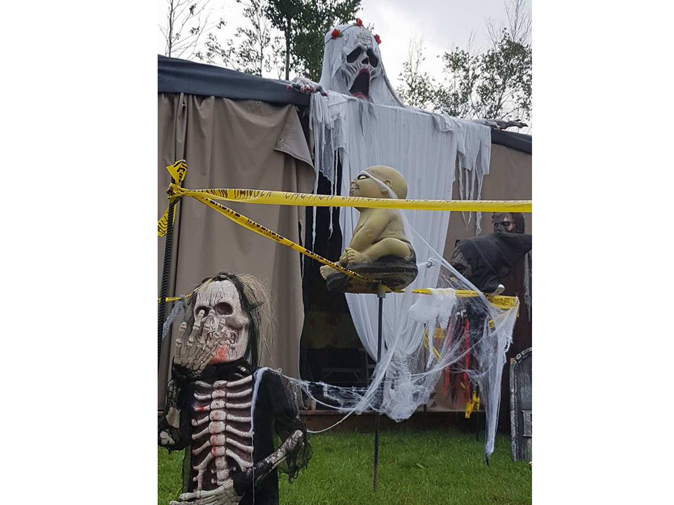 https://www.campingatlantide.com/wp-content/uploads/2017/08/halloween-2017-complexe-atlantide-33.jpg