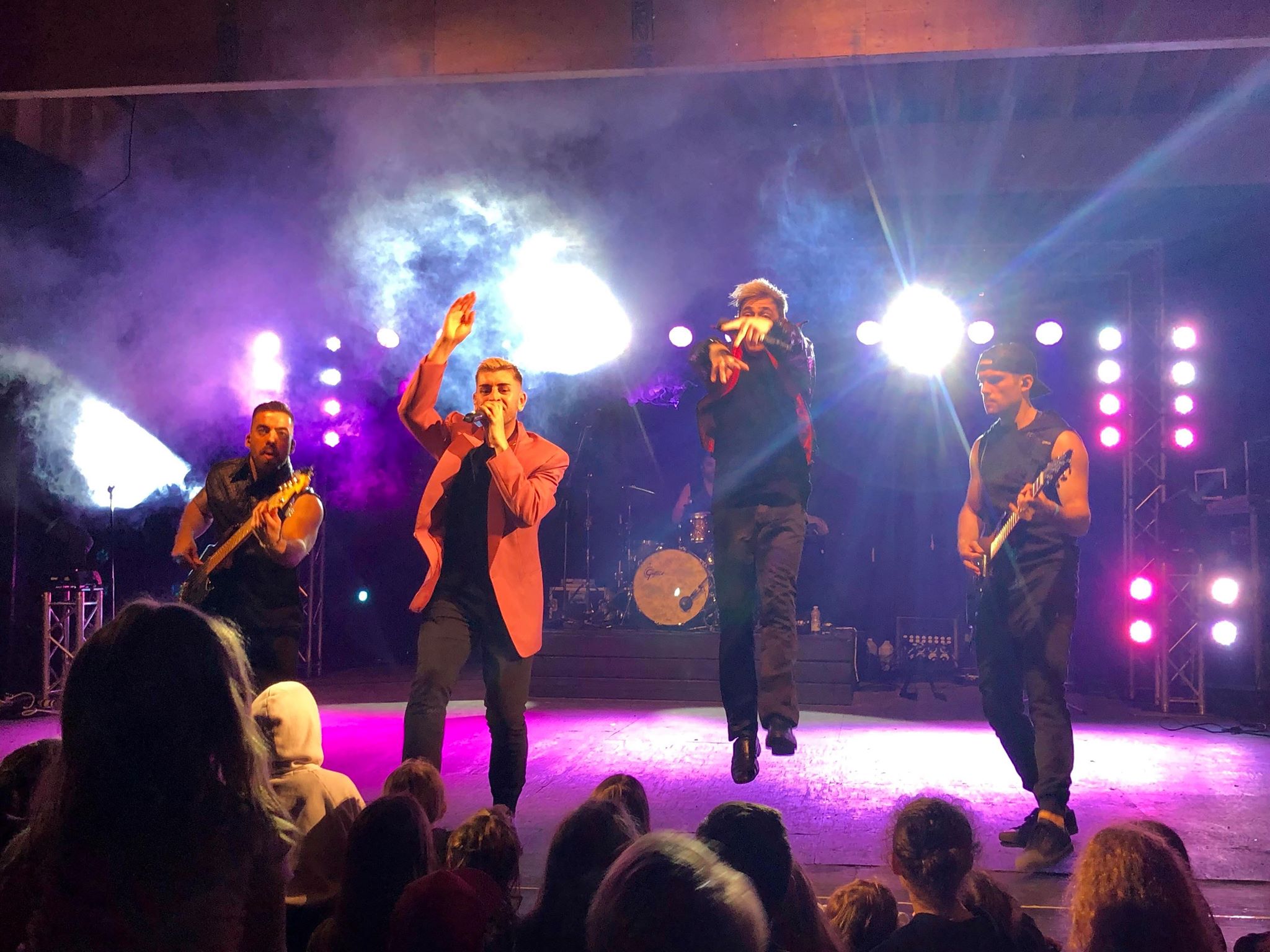 https://www.campingatlantide.com/wp-content/uploads/2019/07/all-acces-showband-complexe-atlantide-3.jpg