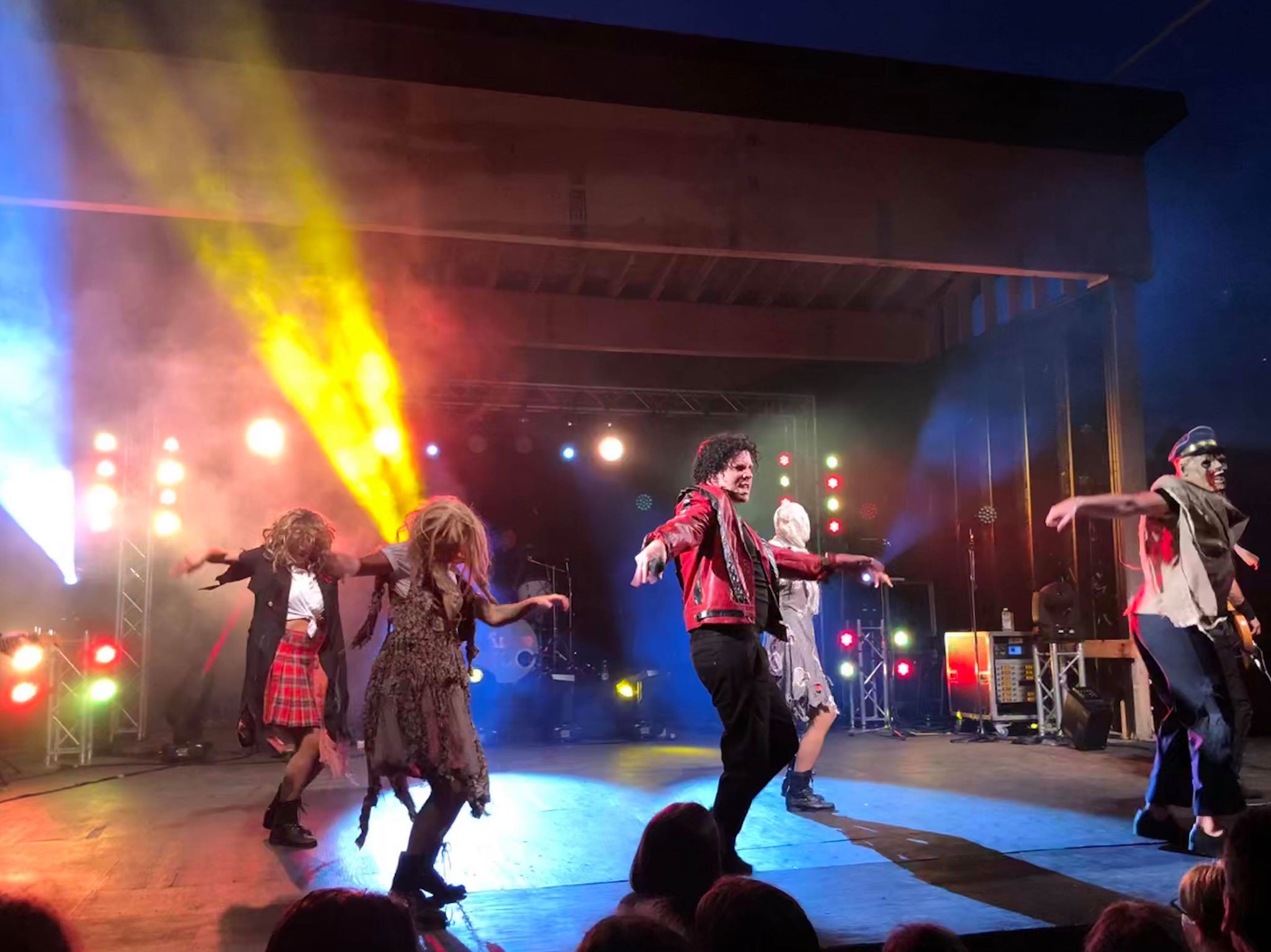 https://www.campingatlantide.com/wp-content/uploads/2019/07/alterego-showband-complexe-atlantide-2019-13.jpg