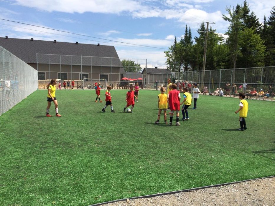 soccer-camping-familial-complexe-atlantide